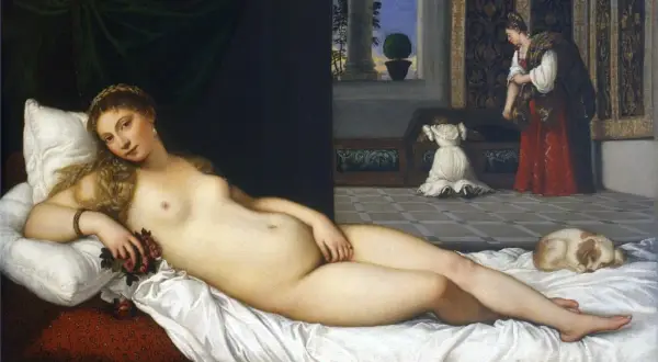 La Venus de Urbino, una mujer desnuda recostada en una cama, mira al espectador mientras una sirvienta busca en un cofre.